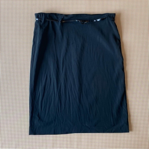 Vintage Dolce & Gabbana black skirt. Size 48 - Picture 9 of 16